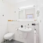 Steiners Airport-messe Alojamento de Acomodação e Pequeno-almoço