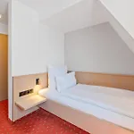 Steiners Airport-messe 3*