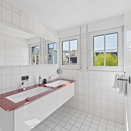 Steiners Airport-messe Bed & Breakfast