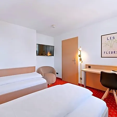 Couette-café Steiners Airport-messe 3*