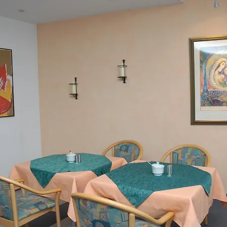Steiners Airport-messe Bed & Breakfast