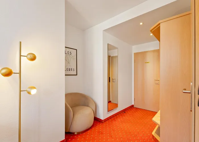 Steiners Airport-messe Bed & Breakfast 3*