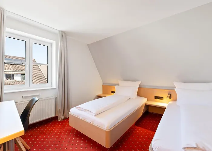 Bed & Breakfast Steiners Airport-messe 3*