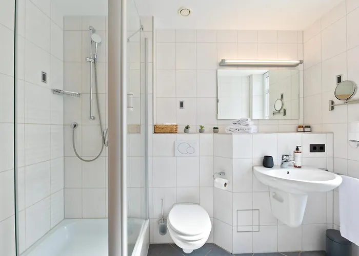 Bed & Breakfast Steiners Airport-messe 3*