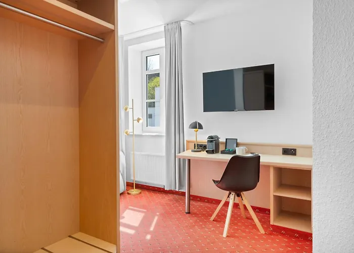 Bed & Breakfast Steiners Airport-messe 3*