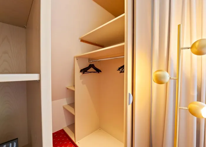 Steiners Airport-messe 3*