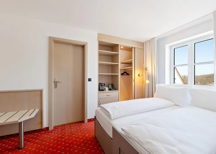 Steiners Airport-messe 3*