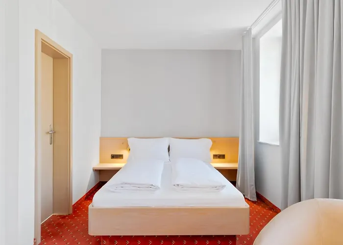 Steiners Airport-messe Bed and Breakfast Στουτγκάρδη