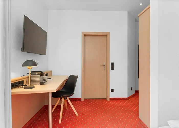 Bed and Breakfast Steiners Airport-messe 3*