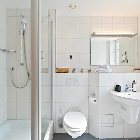 B&B Steiners Airport-messe 3*